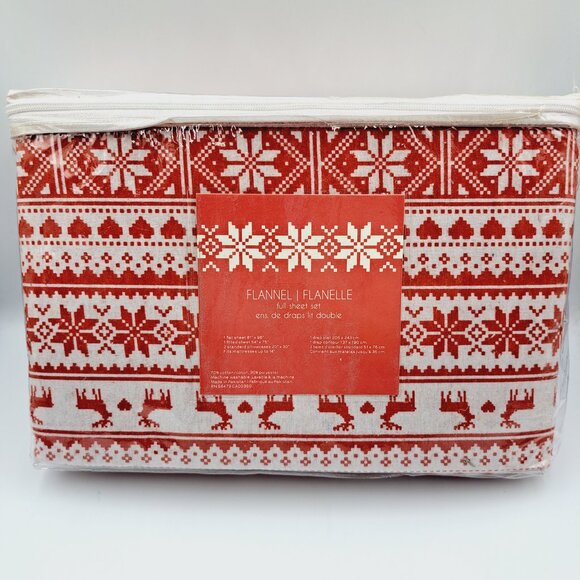 Winter Holiday Red & White Flannel Full Sheet Set - Picture 5 of 7